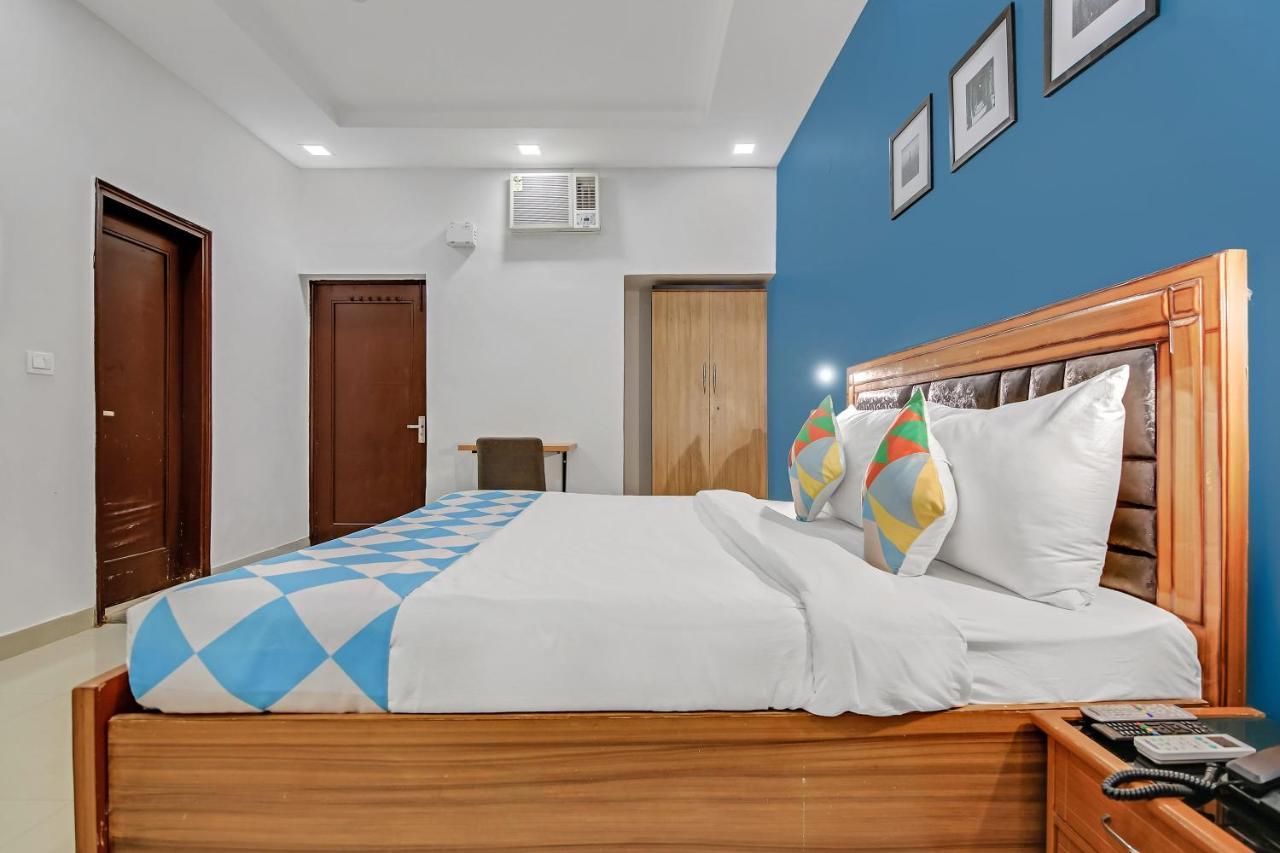 Oyo Home 64106 Comfortable Stay ニューデリー エクステリア 写真