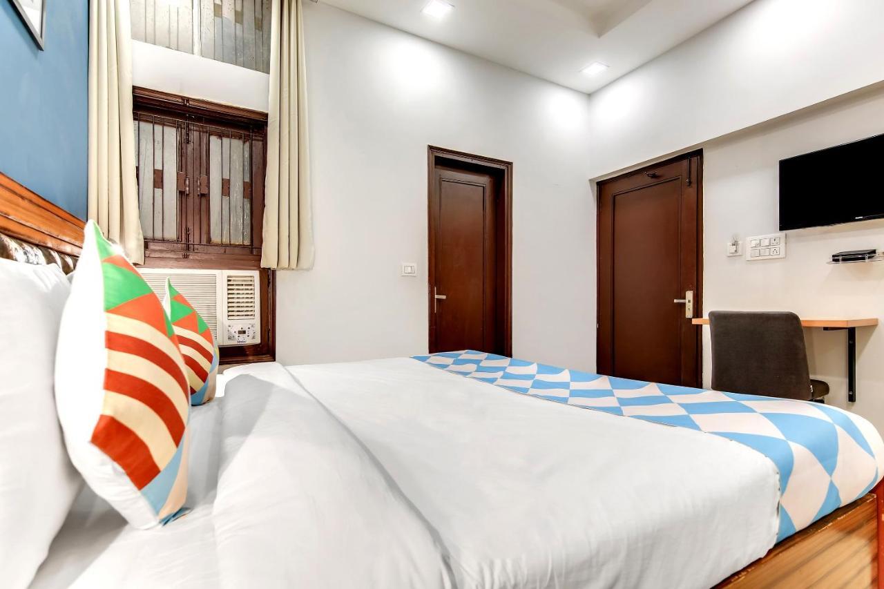 Oyo Home 64106 Comfortable Stay ニューデリー エクステリア 写真