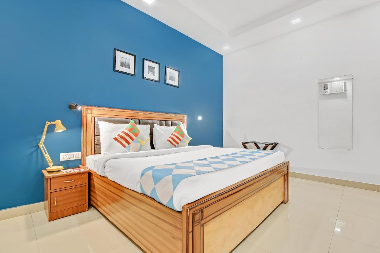 Oyo Home 64106 Comfortable Stay ニューデリー エクステリア 写真